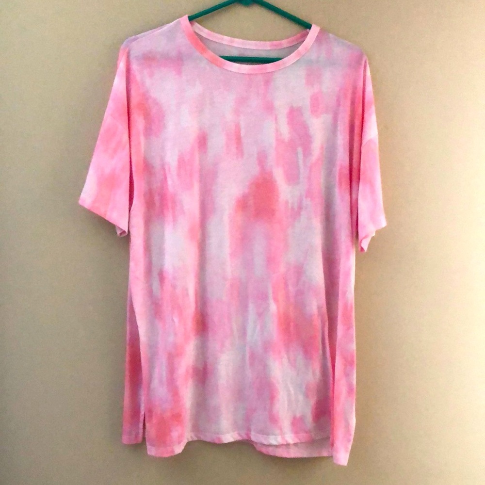 Old Navy activewear tee